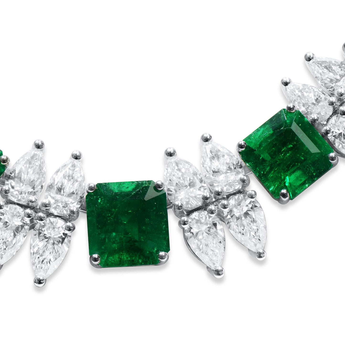 天然 绿色 祖母绿项链,总重45.87克拉