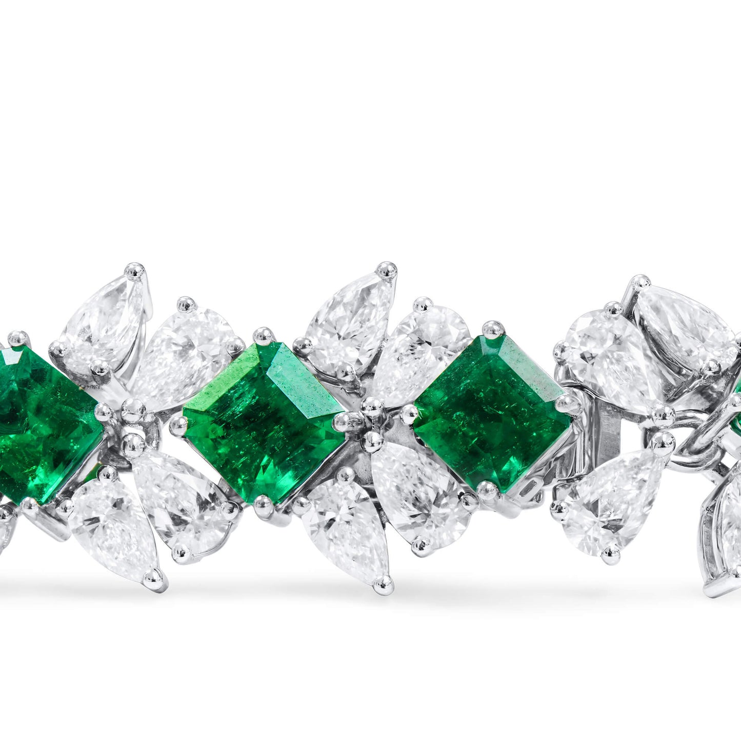 Natural Vivid Green Colombian Emerald and Diamond Bracelet, 11.07 Ct. (25.10 Ct. TW), GRS2023-088557
