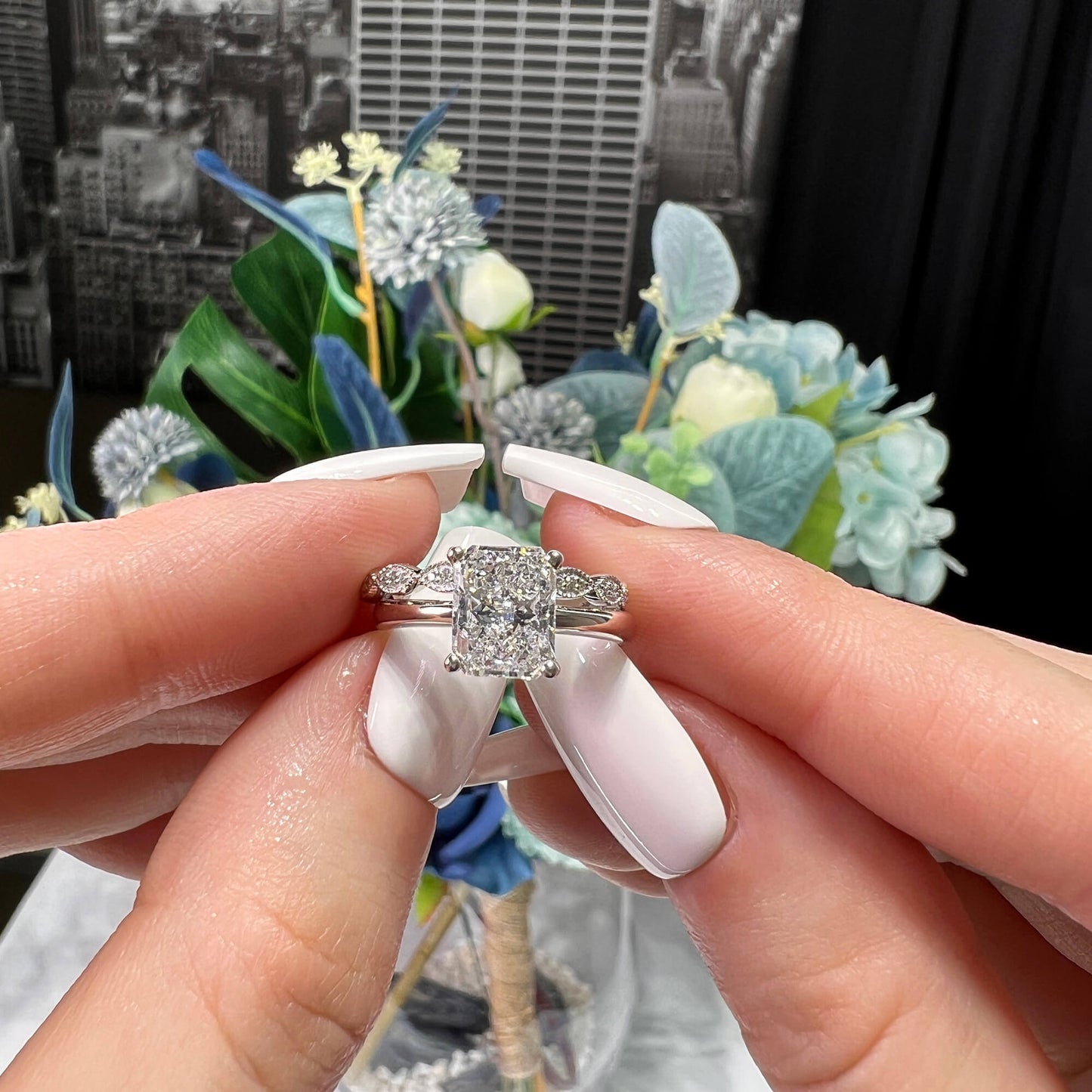 白钻戒指,总重2.15克拉,雷迪恩形,GIA认证