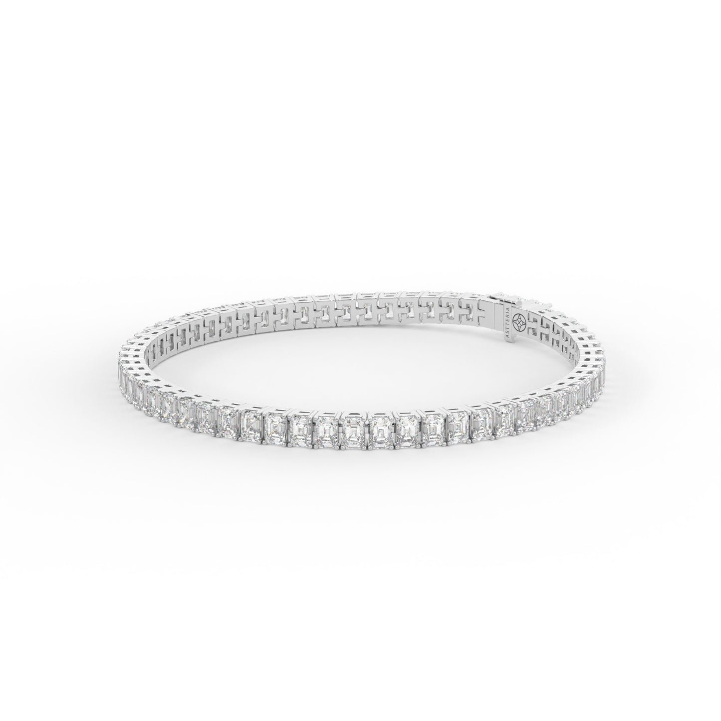 14K white gold, 18K white gold