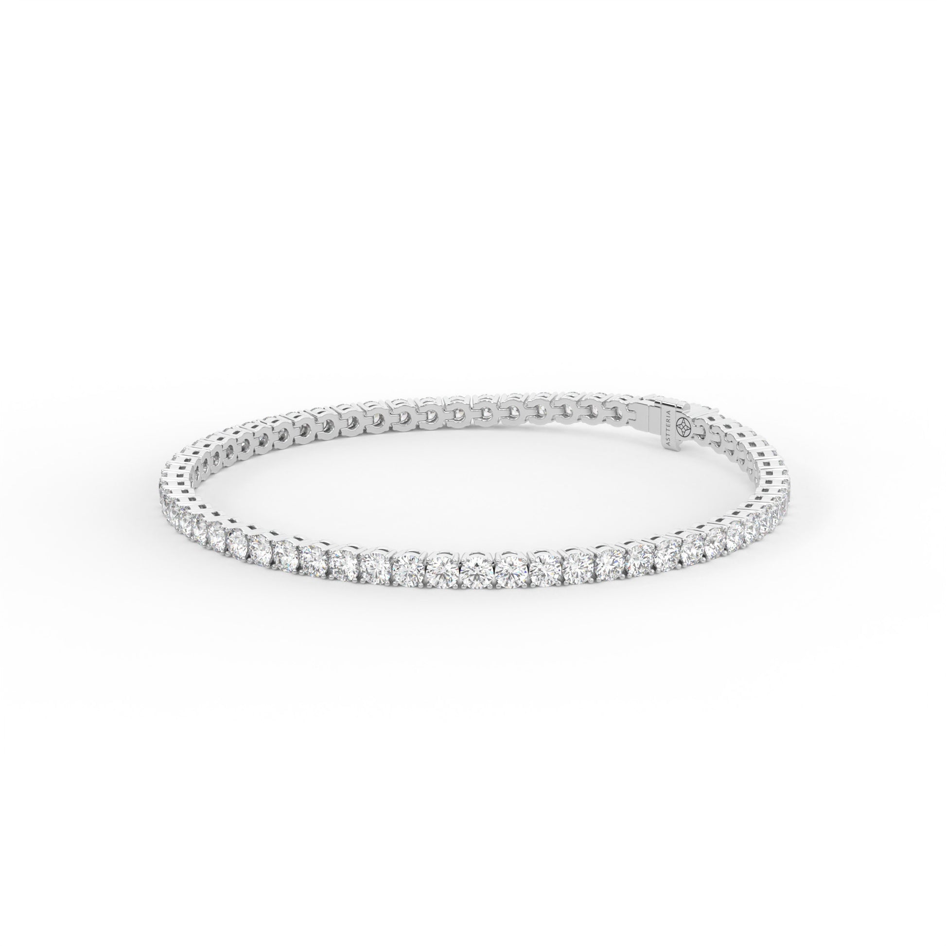 14K white gold, 18K white gold