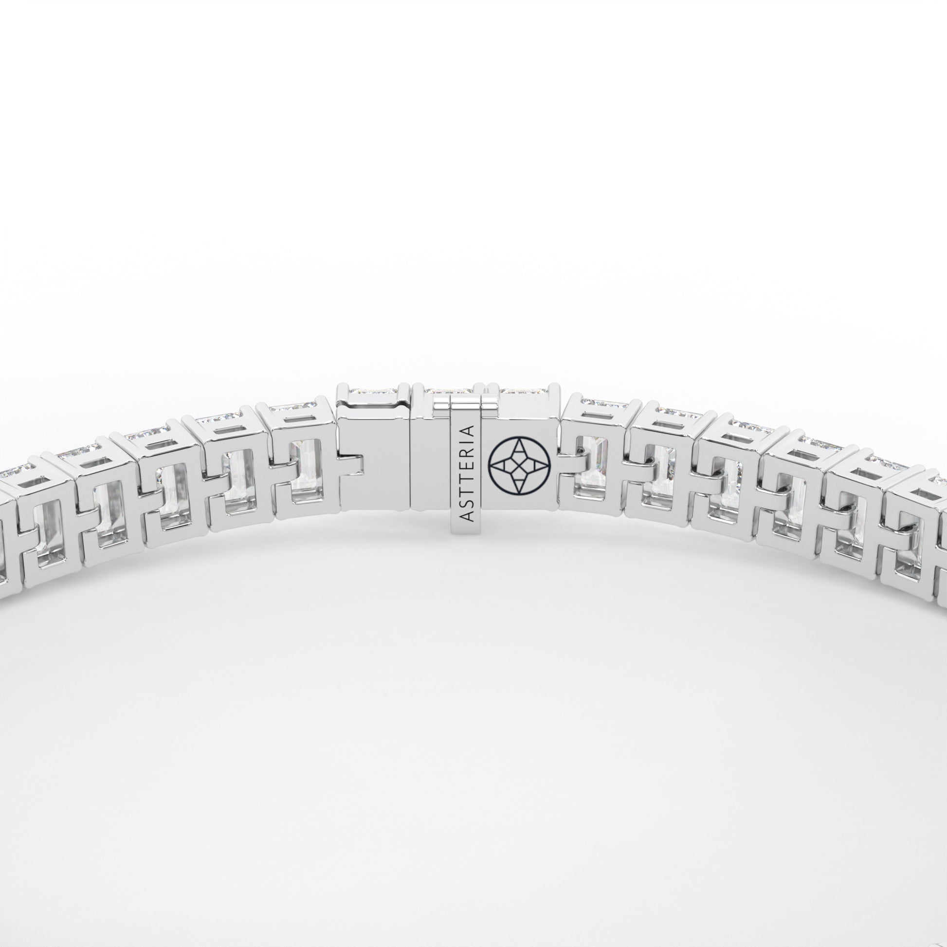 14K white gold, 18K white gold