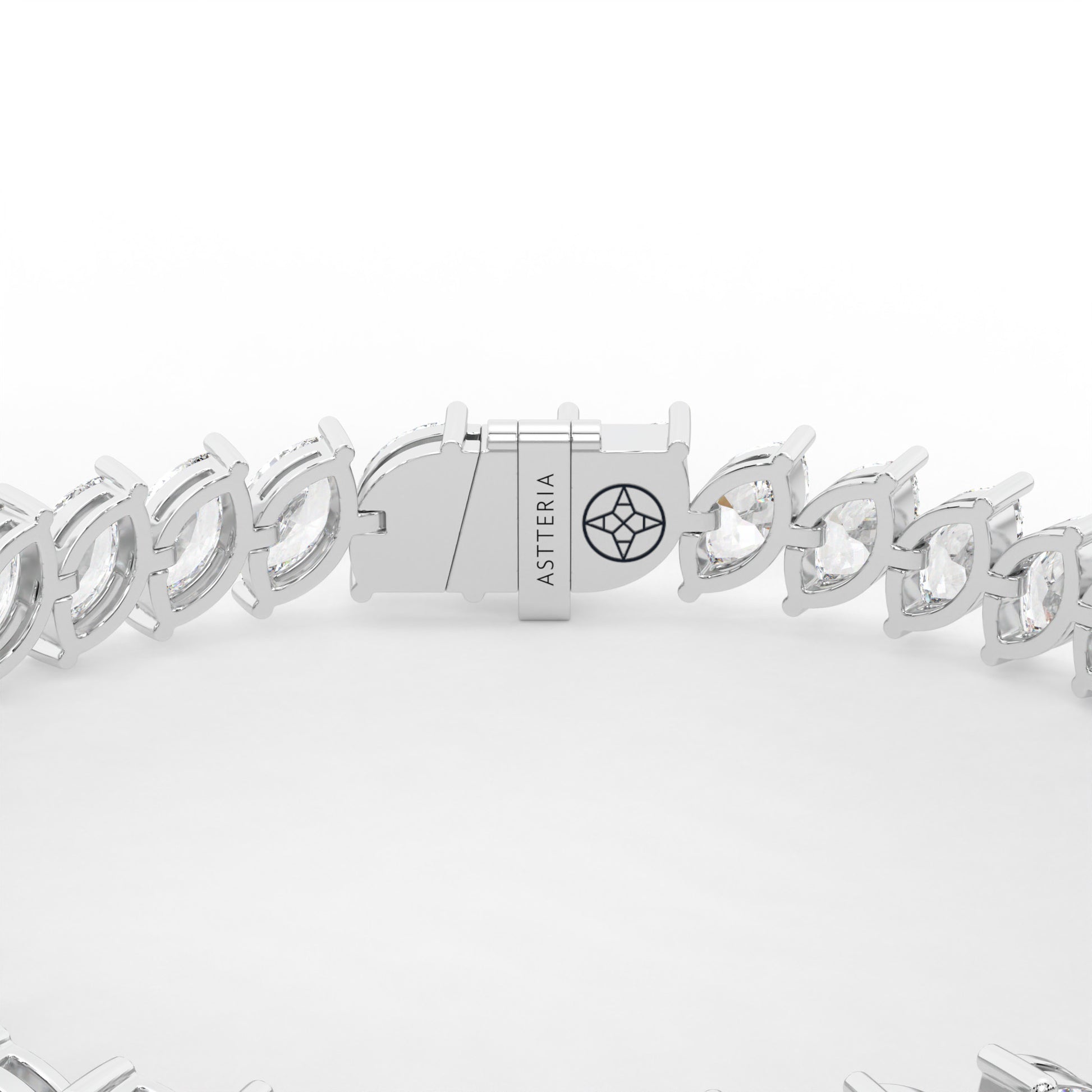 14K white gold, 18K white gold