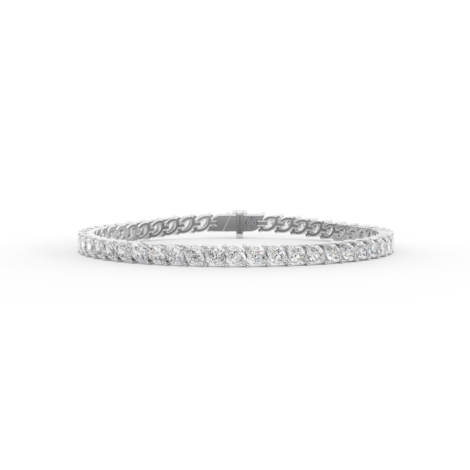 14K white gold, 18K white gold