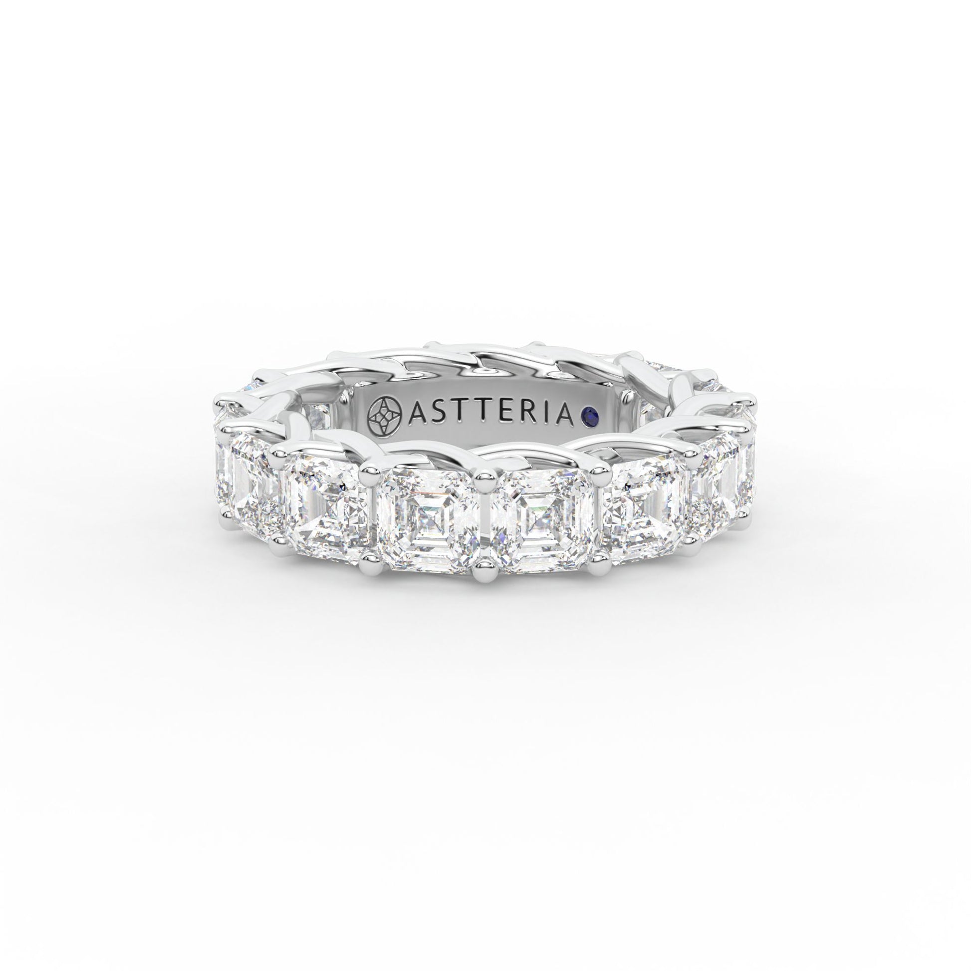 14K white gold, 18K white gold