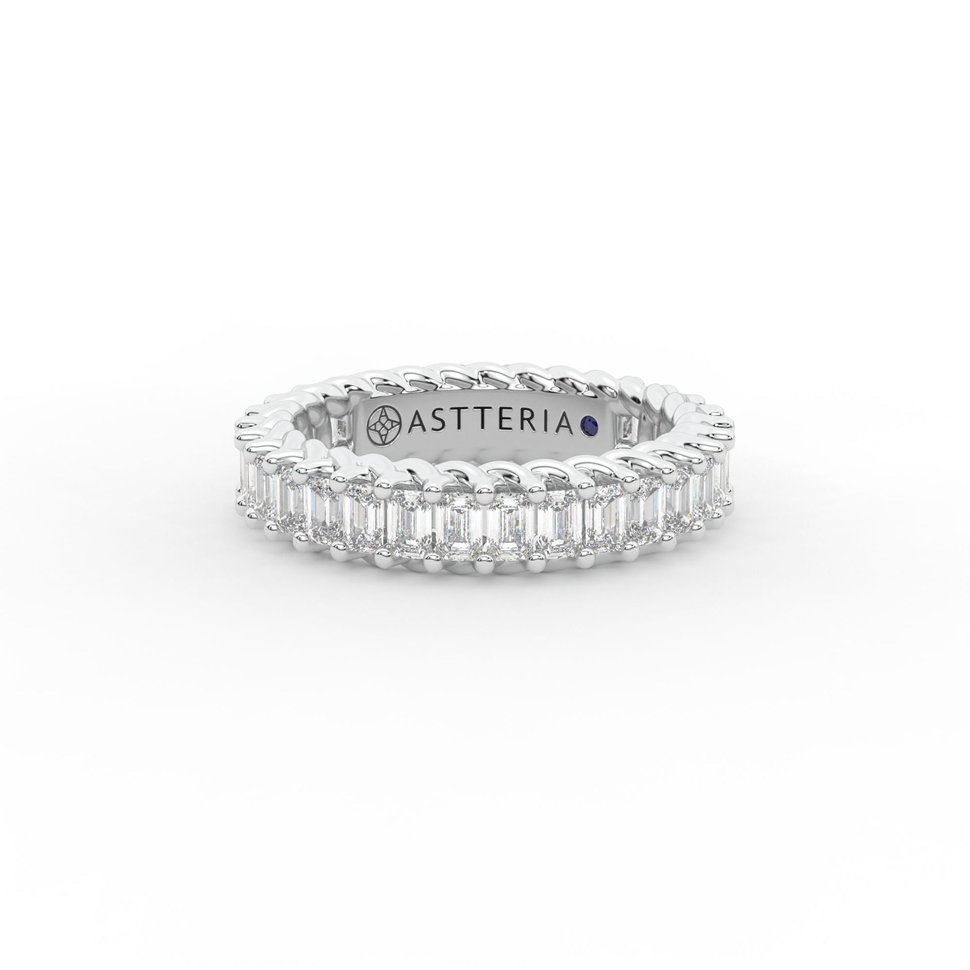 14K white gold, 18K white gold