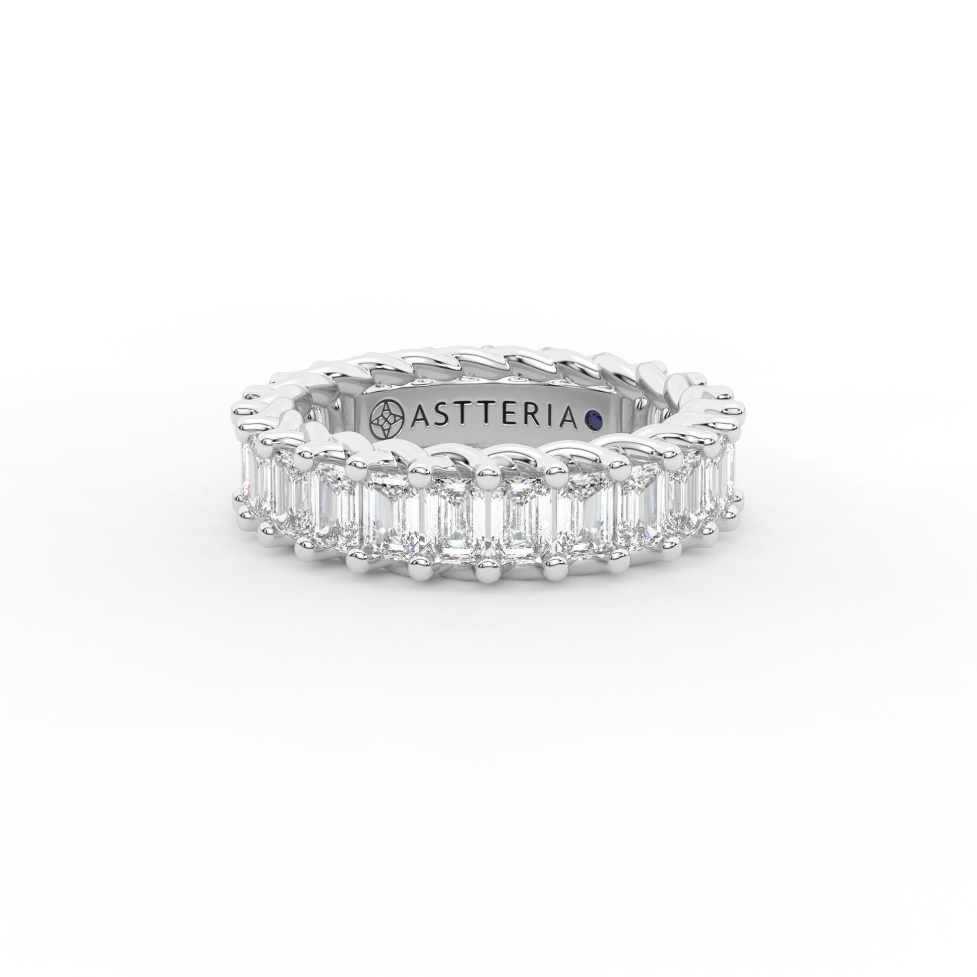 14K white gold, 18K white gold