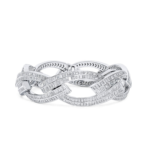 白钻手链，总重18.94克拉，梯方形