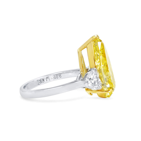 中彩 带棕绿色 黄钻戒指，总重10.02克拉，水滴形，GIA认证