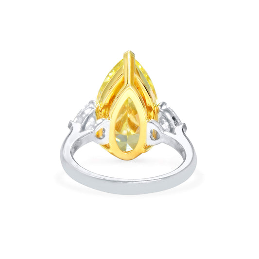 中彩 带棕绿色 黄钻戒指，总重10.02克拉，水滴形，GIA认证