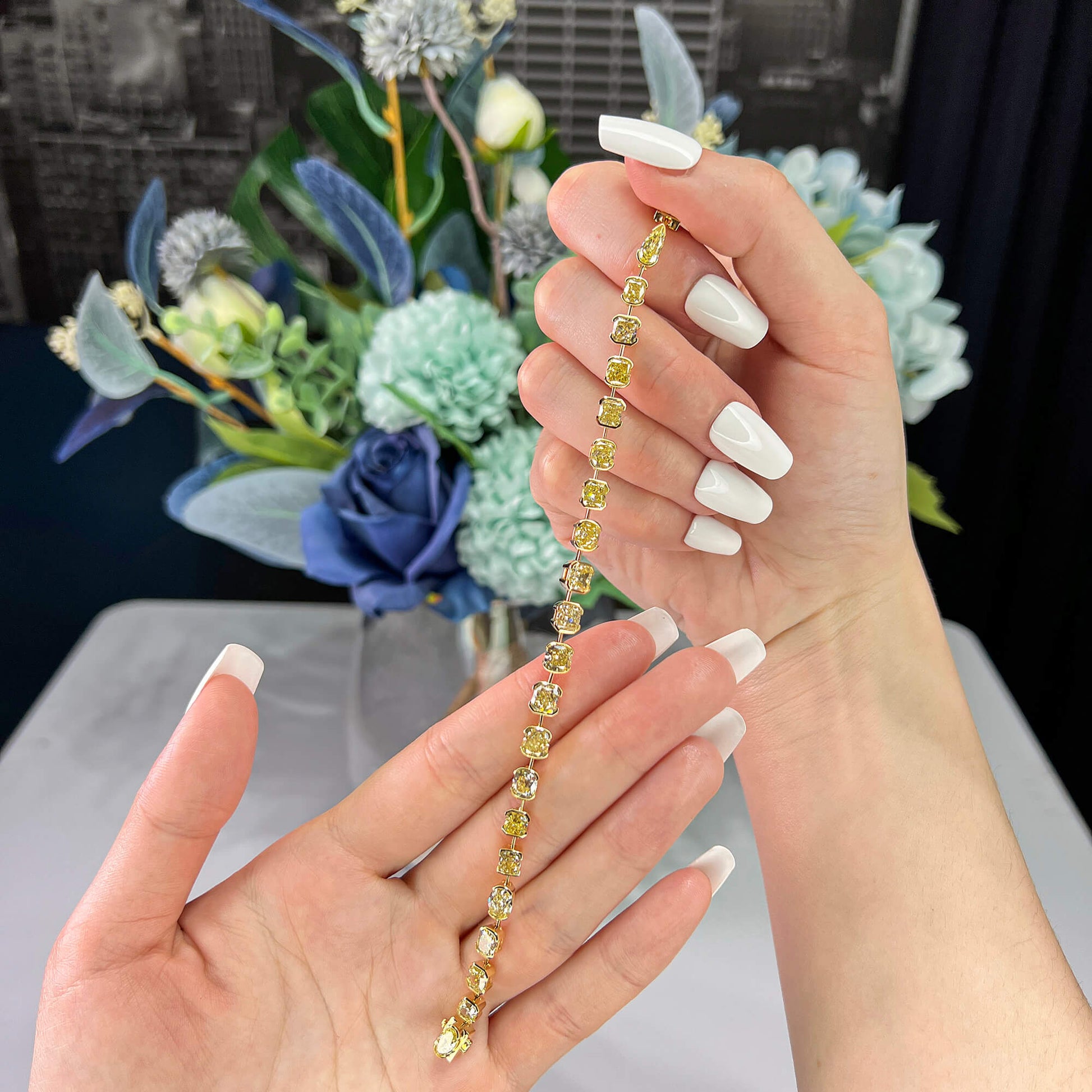 Natural Fancy Yellow Diamond Bracelet, 18K Yellow Gold, 13.60 Ct. TW