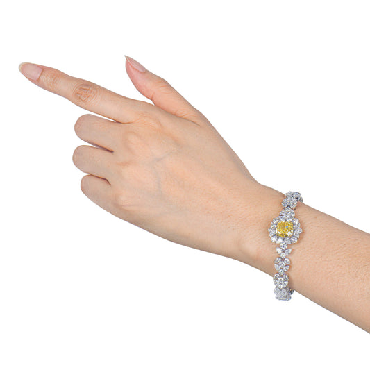 中彩黄 钻石手链，总重23.14克拉，枕形，GIA认证