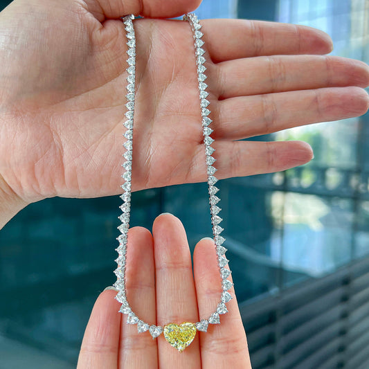 中彩黄 钻石项链，总重16.73克拉，心形，GIA认证