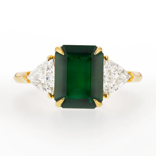 绿色 祖母绿与钻石戒指，2.31克拉（总重3.28克拉），GRS2022-058208 