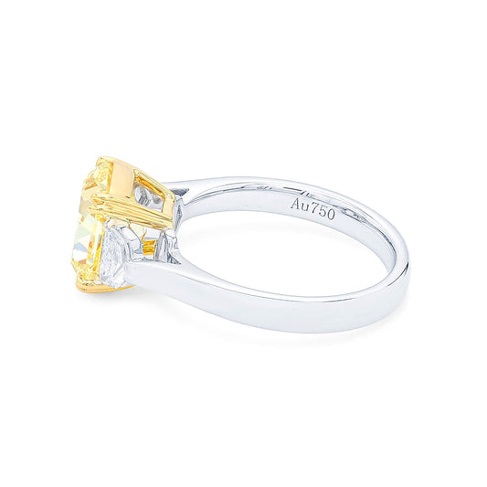 中彩黄 钻石戒指，总重3.31克拉，雷迪恩形，GIA认证