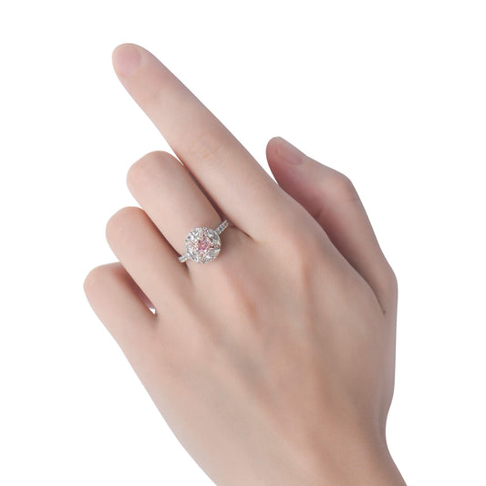 淡粉 钻石戒指，总重1.93 克拉，雷迪恩形，GIA认证