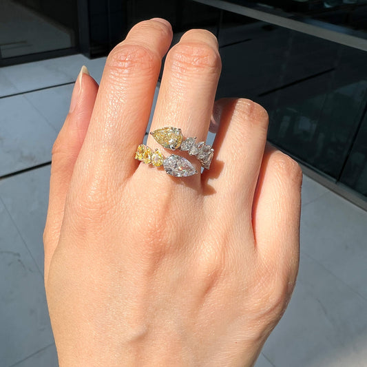 多色 钻石戒指，总重4.59克拉，混合形状，GIA认证