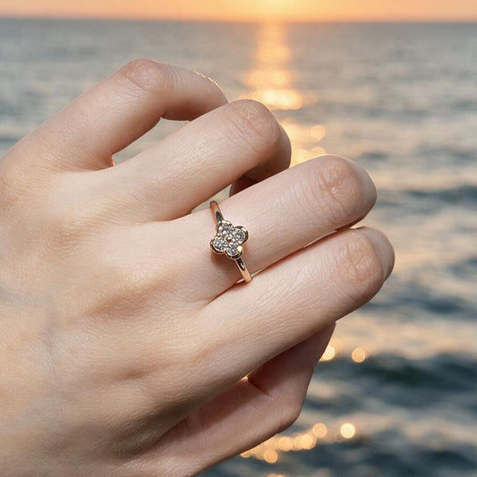 Natural 0.33 Ct. TW Diamond Clover Ring in Yellow Gold , 14K Yellow Gold, 18K Yellow Gold