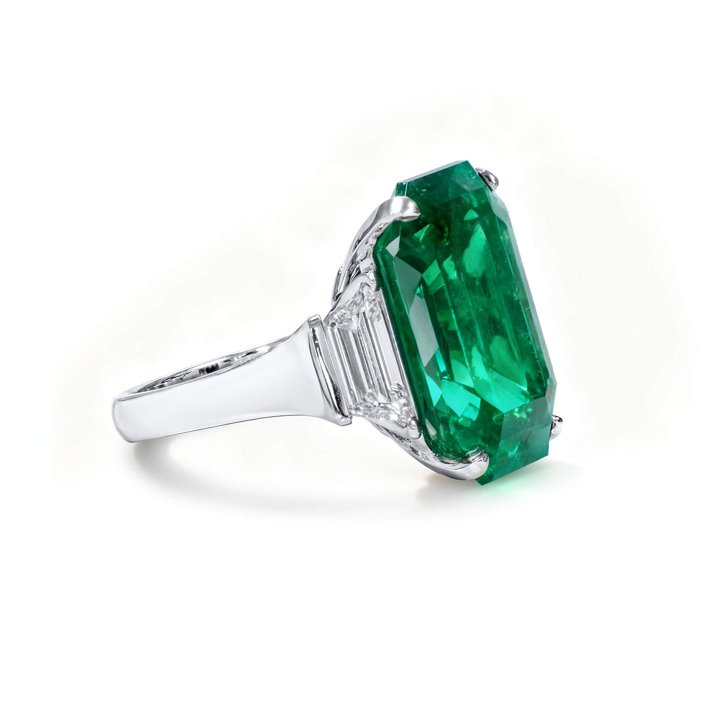 Natural Green Colombian Emerald Ring, 26.46 Ct. TW, Radiant shape, GUBELIN Certified