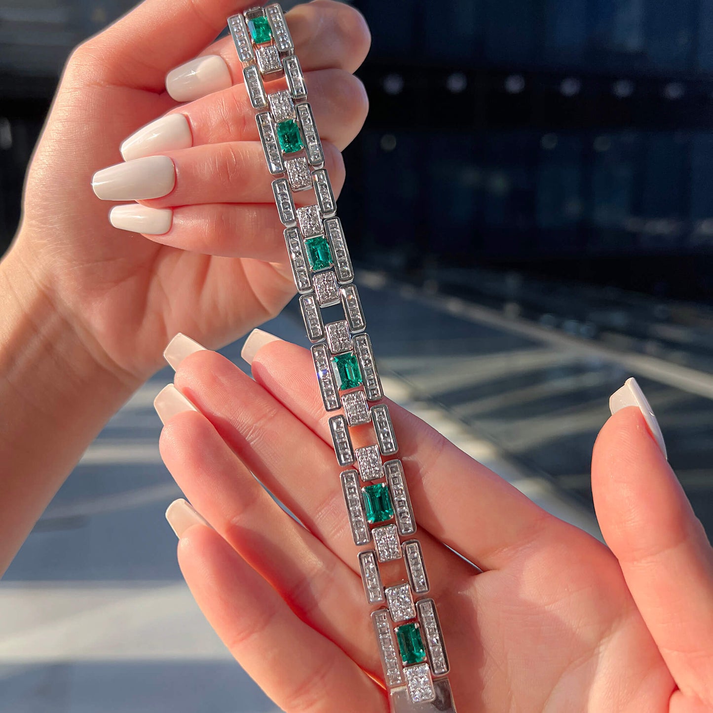 Natural Vivid Green Colombia Emerald Bracelet, 17.82 Ct. TW, Emerald shape, GRS Certified