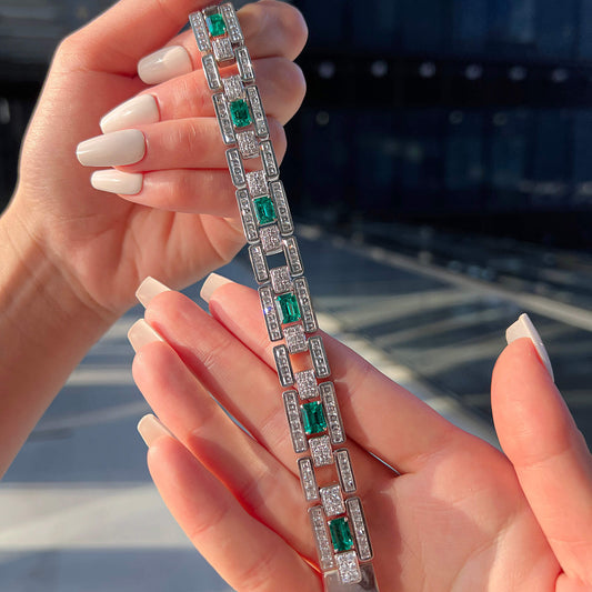 天然 艳绿色 哥伦比亚 祖母绿手链，总重17.82克拉，祖母绿形，GRS认证