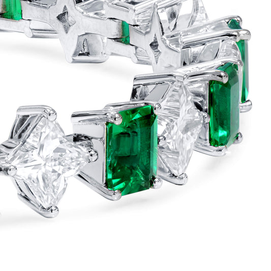 天然艳绿色哥伦比亚祖母绿与钻石手链，7.90克拉（总重17.24克拉），GRS2023-088558