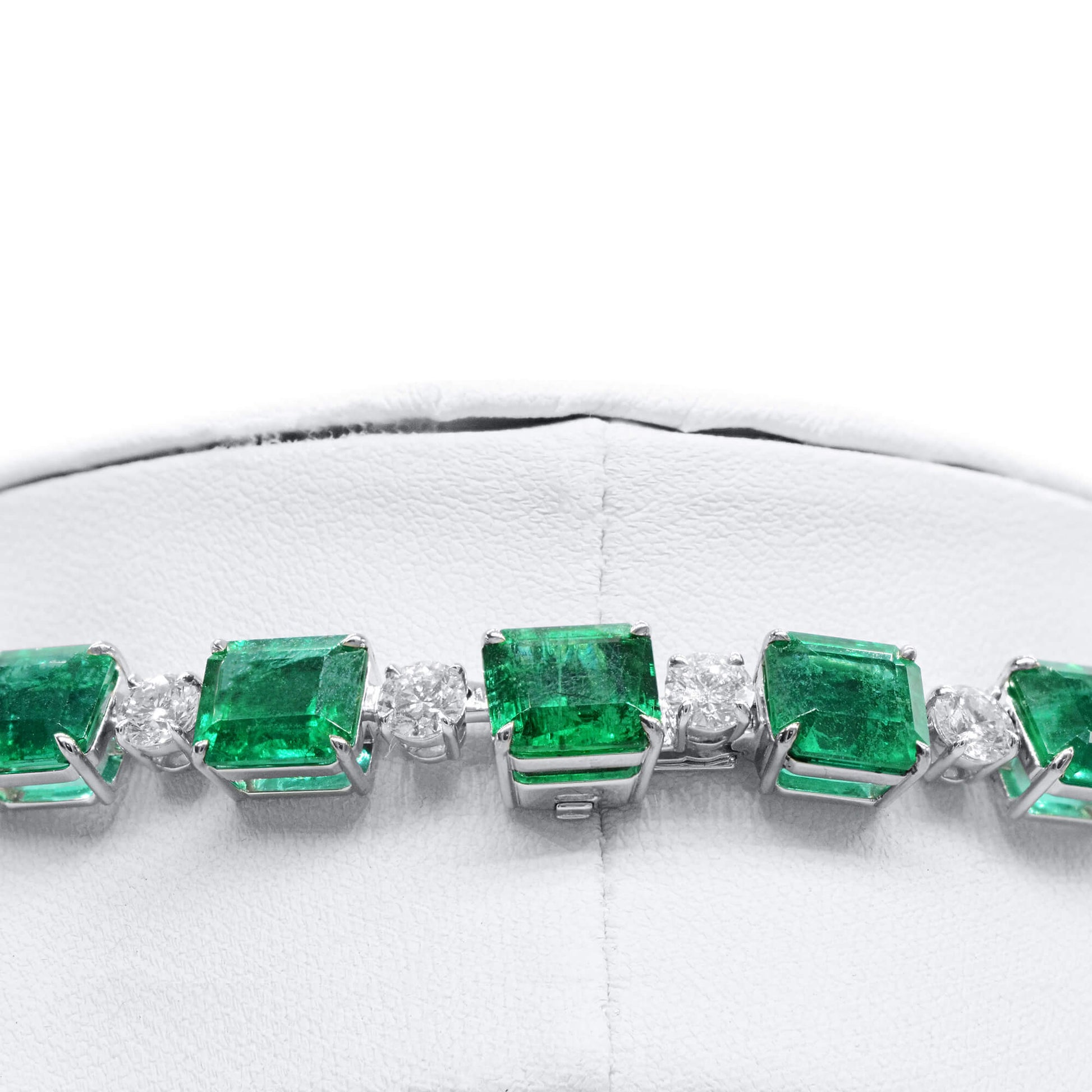 Natural Vivid Green Emerald and Diamond Necklace, 97.77 Ct. (119.01 Ct. TW), JCNG01106740