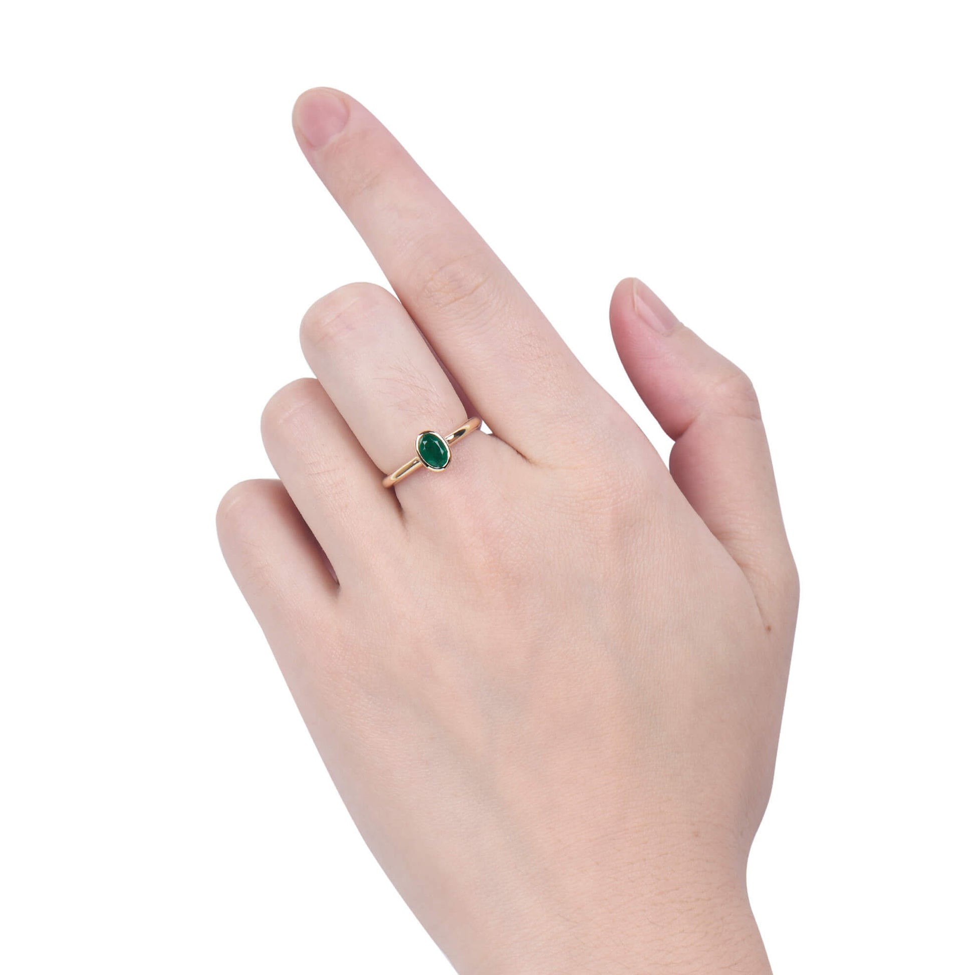 天然 艳绿色 祖母绿戒指，总重0.64克拉