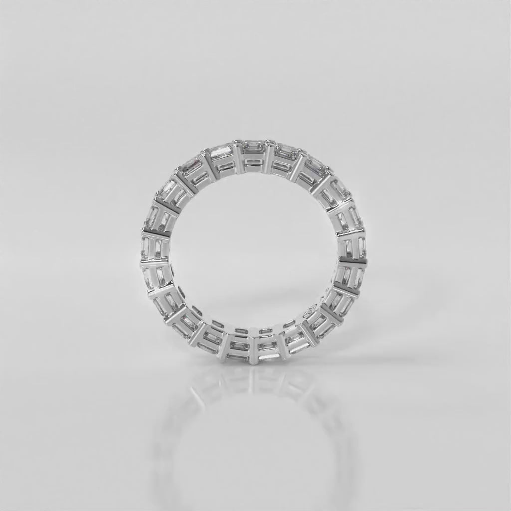 14K white gold, 18K white gold