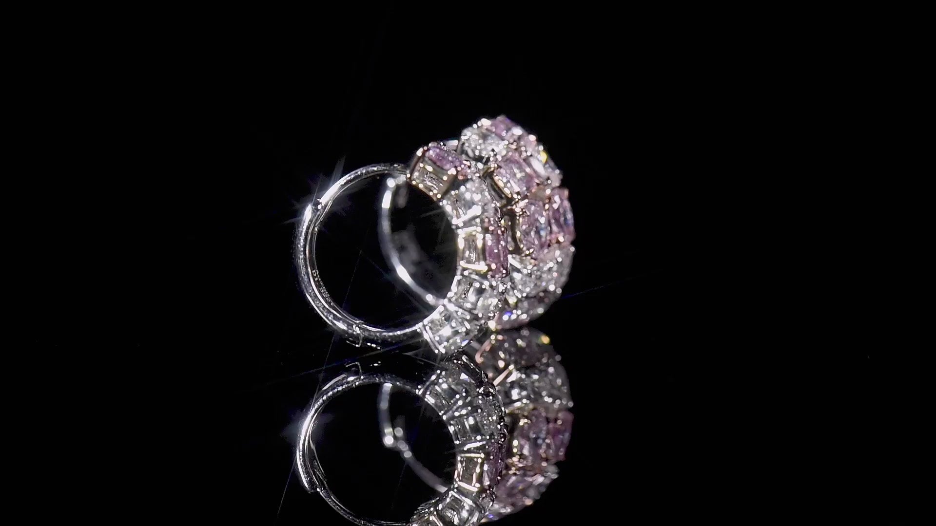 天然华丽浅粉色钻石圈耳环，18K白金与玫瑰金，2.64克拉总重