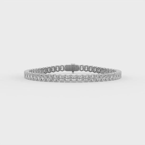 14K white gold, 18K white gold