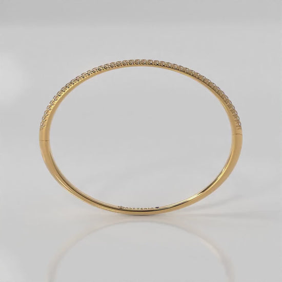 14K white gold, 18K white gold