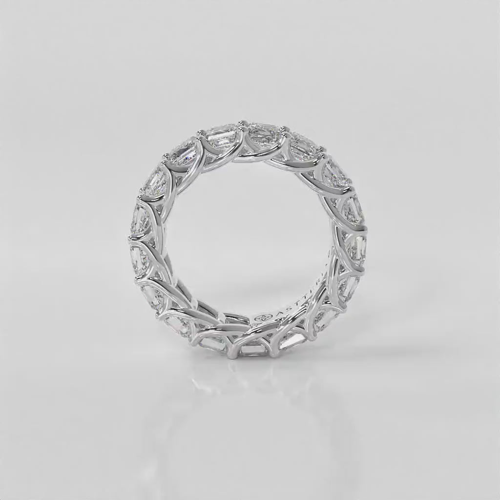 14K white gold, 18K white gold