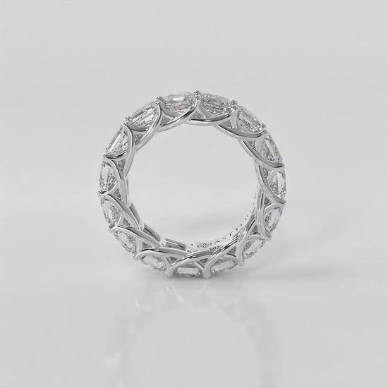 14K white gold, 18K white gold