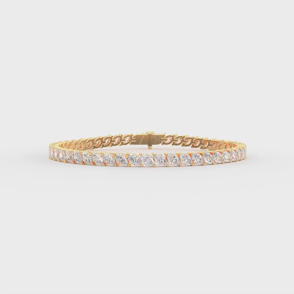 14K yellow gold, 18K yellow gold