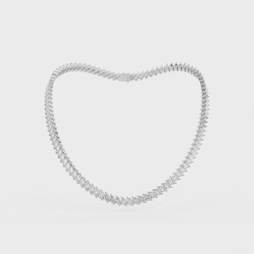 14K white gold, 18K white gold