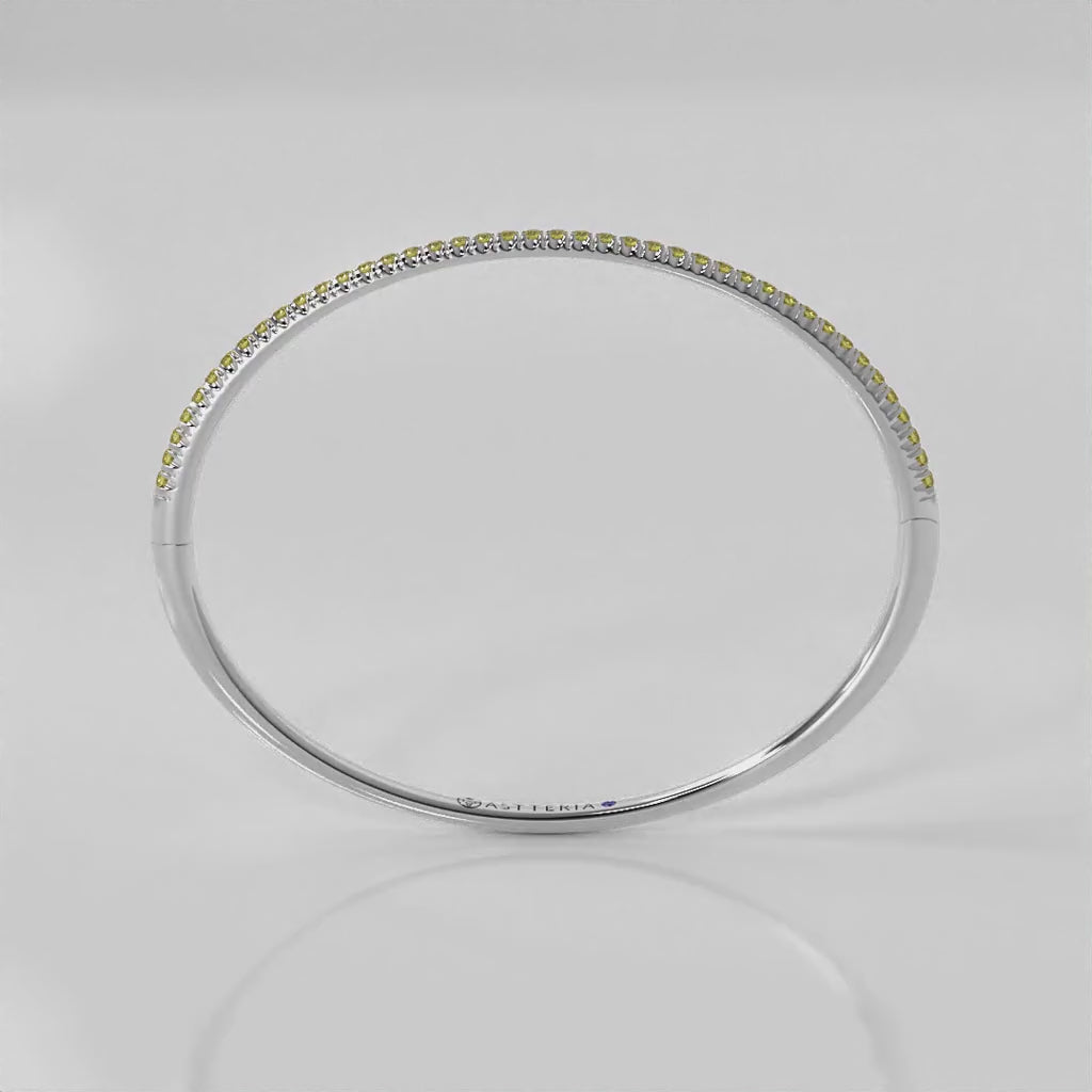 14K white gold, 18K white gold