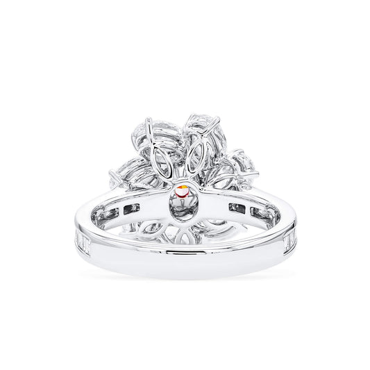 微浅粉 钻石戒指，总重2.82克拉，椭圆形，GIA认证