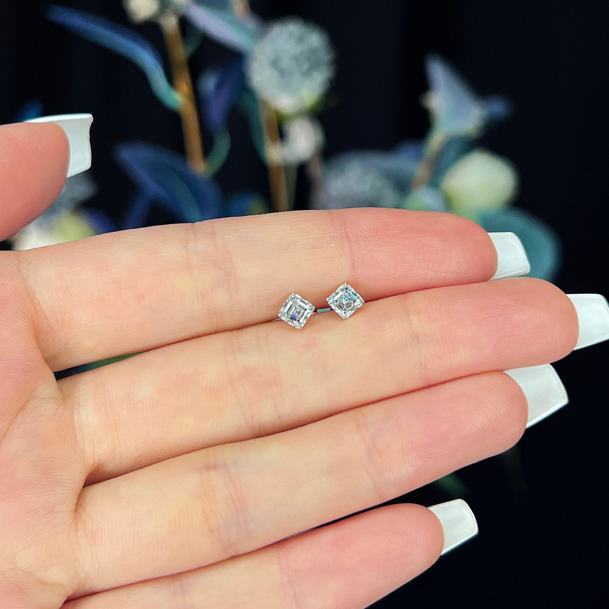 天然钻石耳钉，18K白金，阿舍尔形状，1.00克拉总重