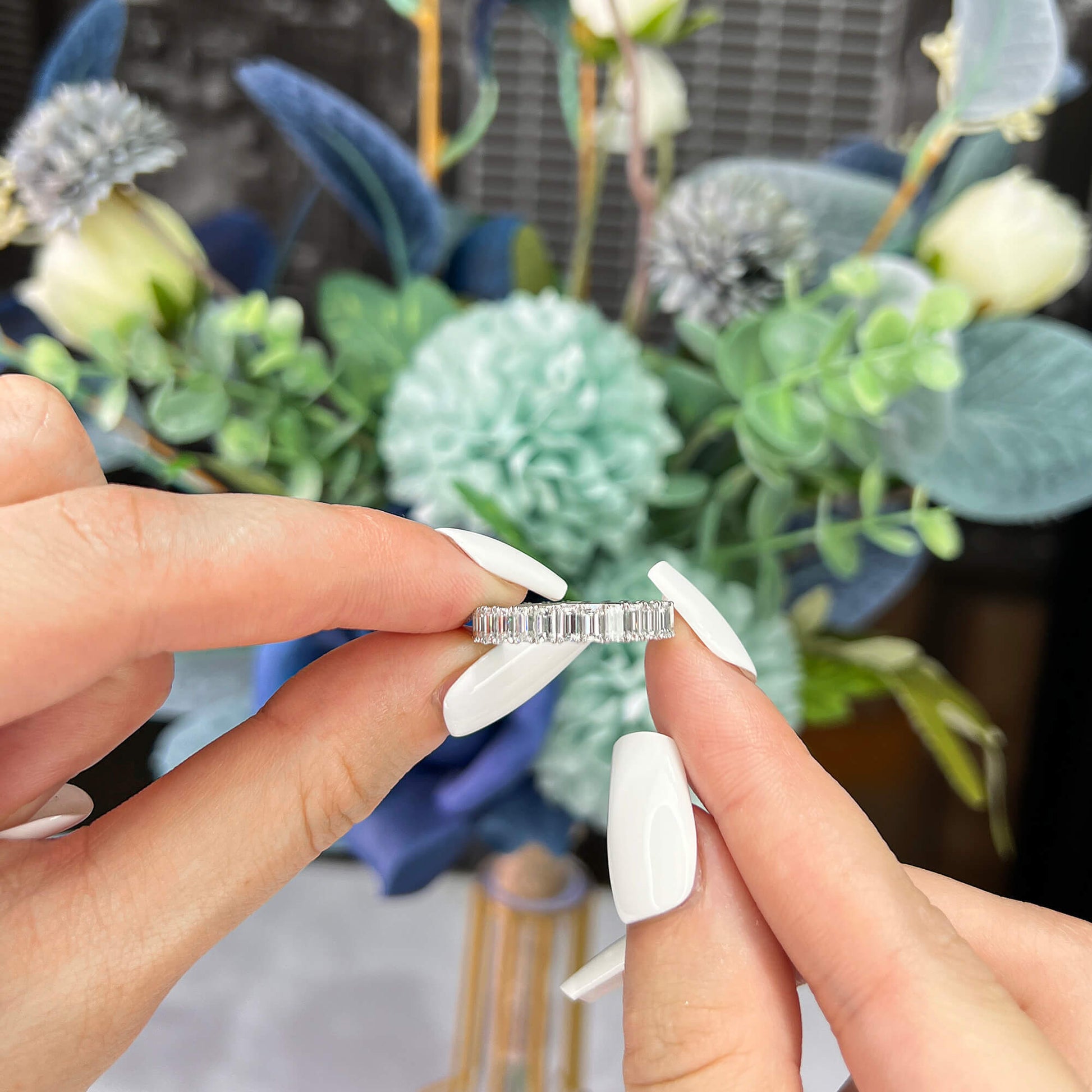 טבעת יהלום טבעית, זהב לבן 18 קראט, חיתוך אמרלד, 6.46 קראט