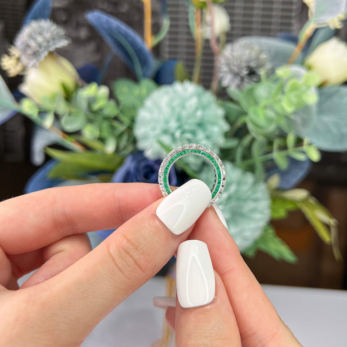 טבעת יהלום טבעית, זהב לבן 18 קראט, חיתוך אמרלד, 6.46 קראט