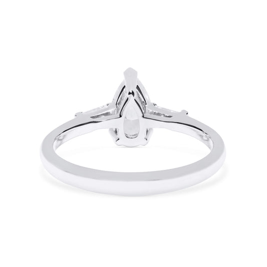 白钻戒指，总重0.62 克拉，水滴形，GIA认证