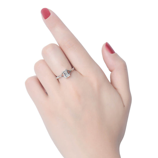 טבעת יהלום לבן, 1.17 קראט TW, צורת באגט, מוסמכת GIA 