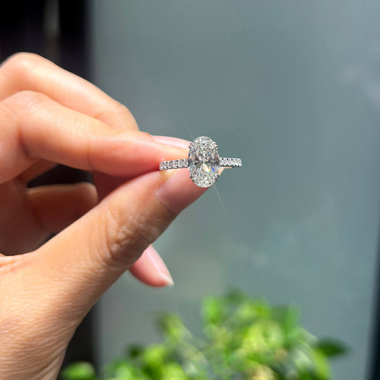 白钻戒指，总重2.52克拉，椭圆形，GIA认证