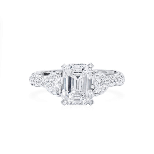 白钻戒指，总重3.52克拉，祖母绿形，GIA认证